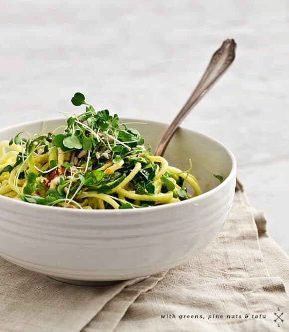 How to Make Zucchini Noodles {Zoodles} - Little Pine Kitchen