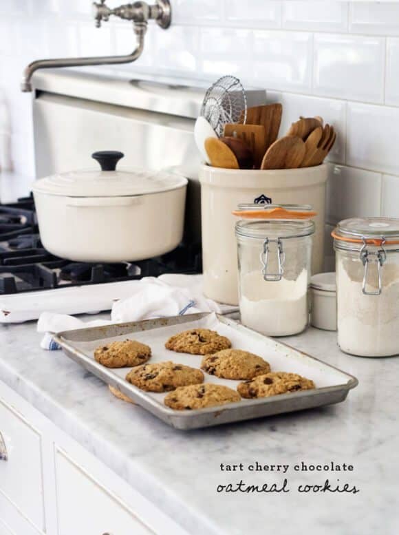Vegan Cherry Chocolate Oatmeal Cookies Vegan Cherry Chocolate Oatmeal Cookies