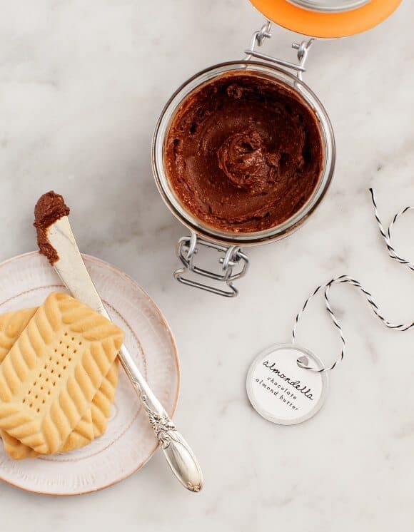 Edible DIY Gift Ideas (+ printables!) Almondella - Chocolate Almond Butter Spread / @loveandlemons