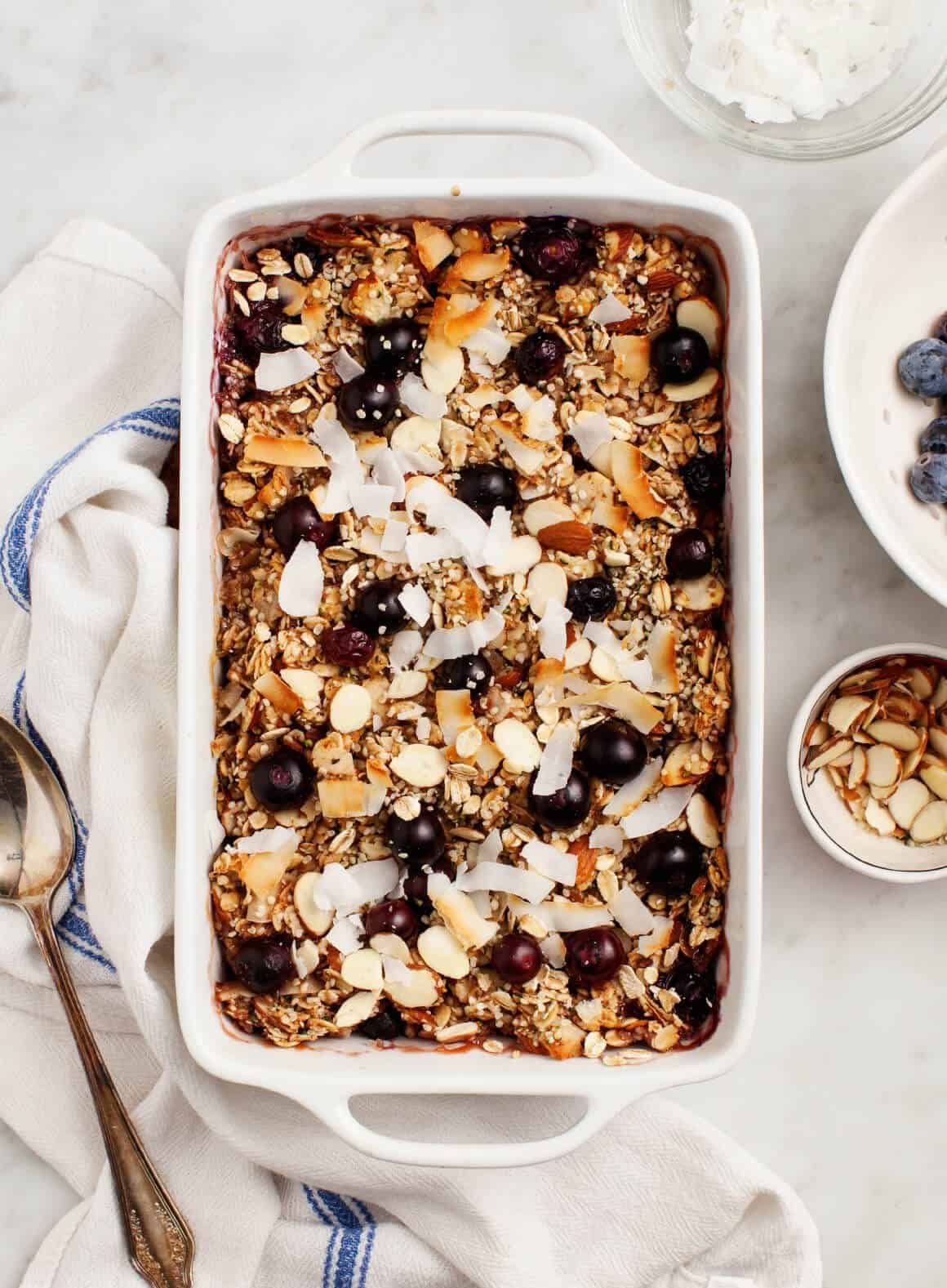 Baked Oatmeal with Blueberries