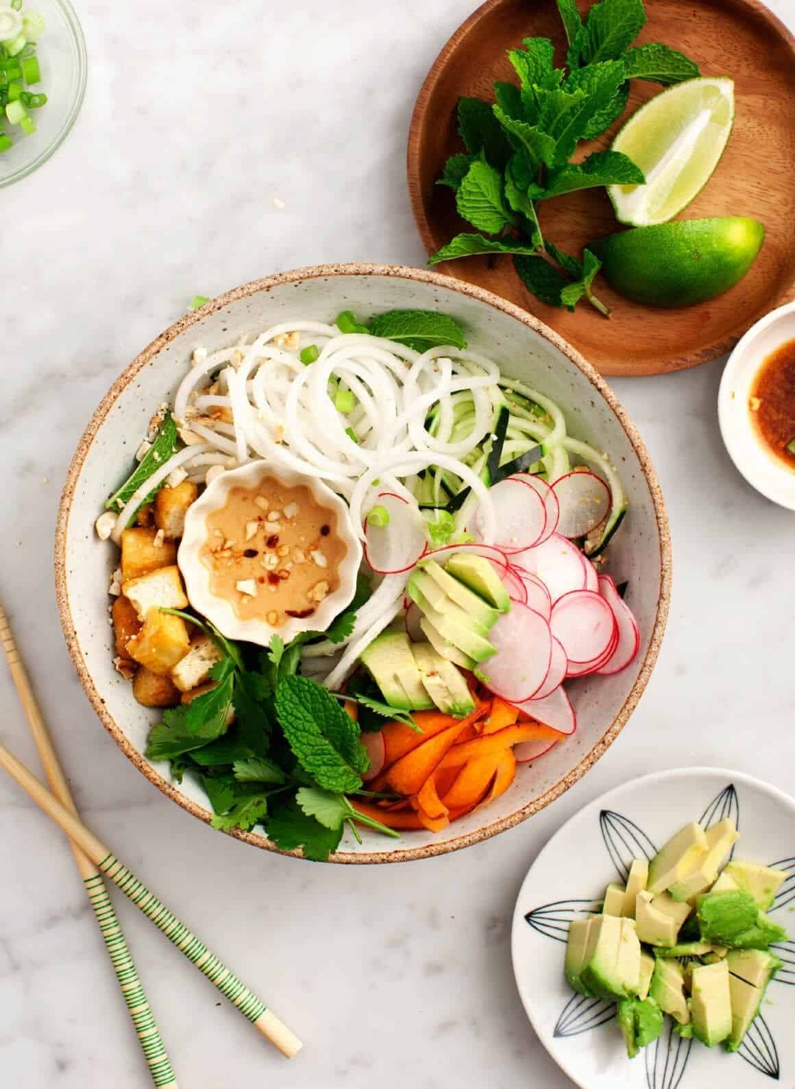 Spiralized Daikon "Rice Noodle" Bowl