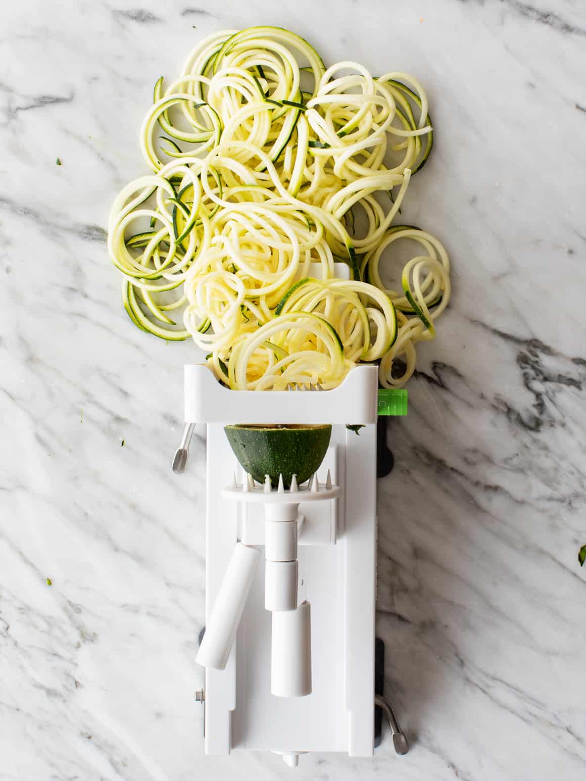 How To Make Zucchini Noodles By Hand - Larsen Bahe1943