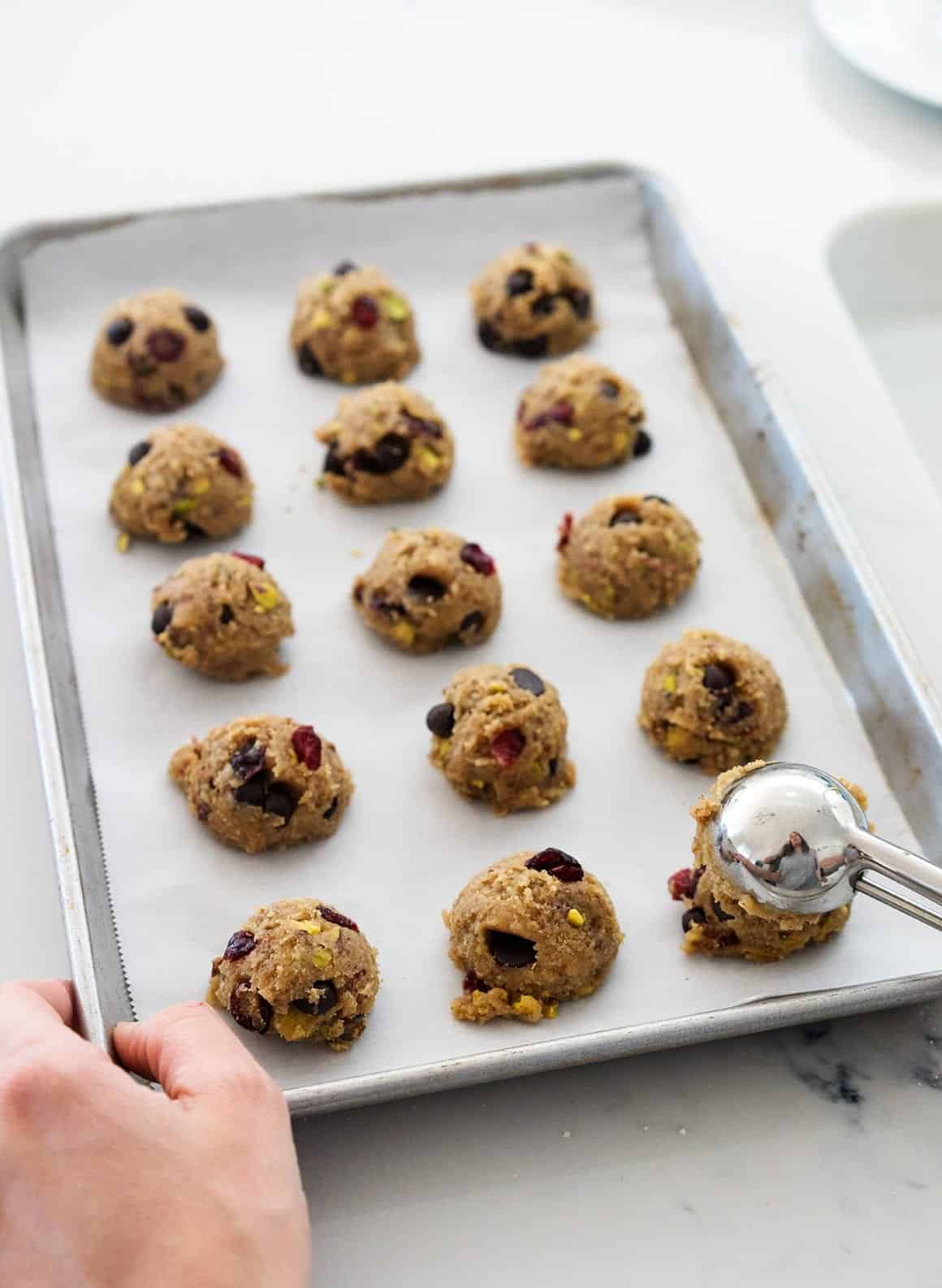 Easy Thanksgiving desserts - cranberry cookies