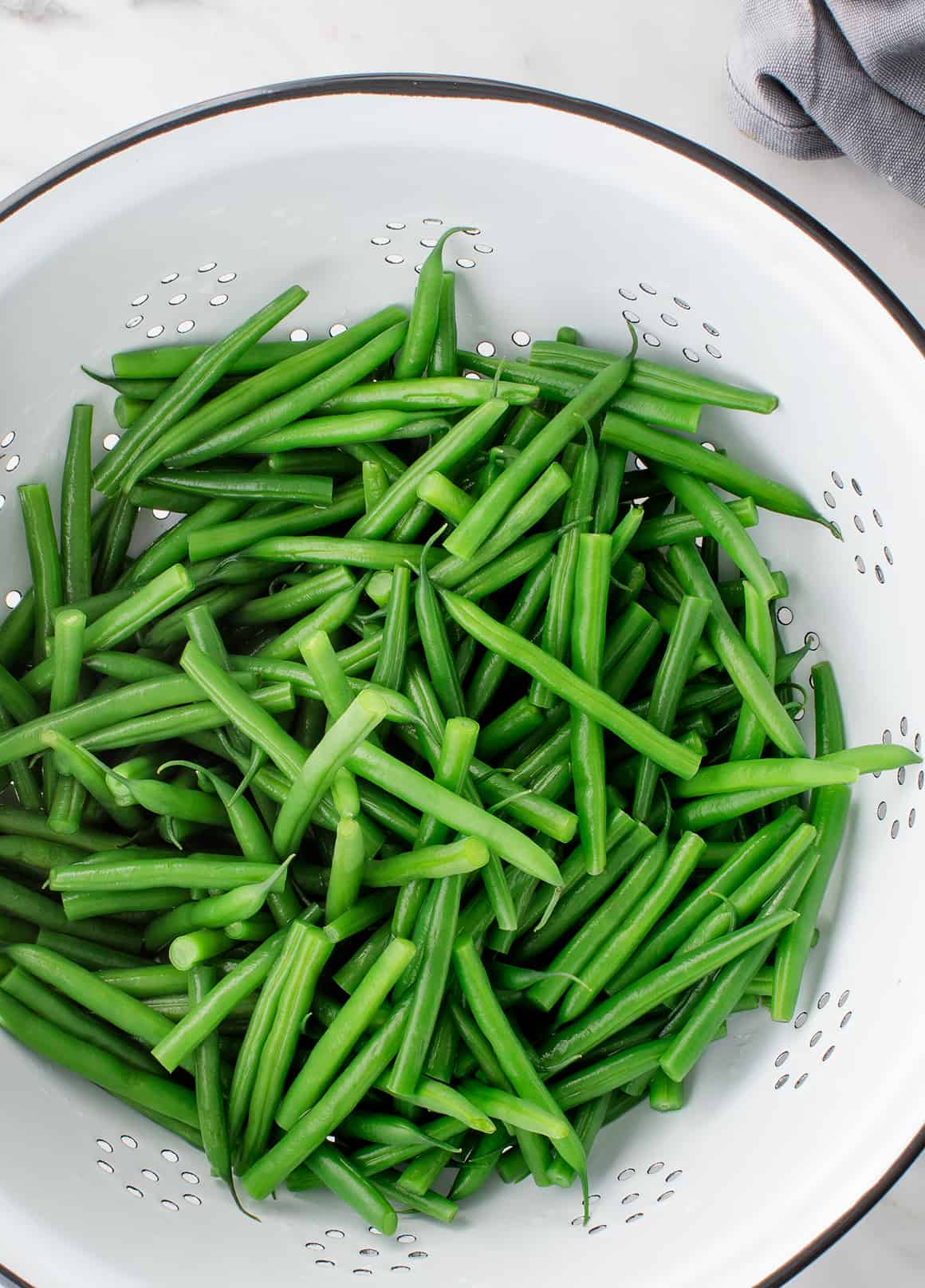 Green beans in a colander