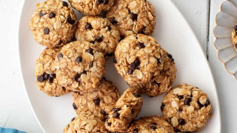 Healthy Snacks: No-Bake Peanut Butter Cookies