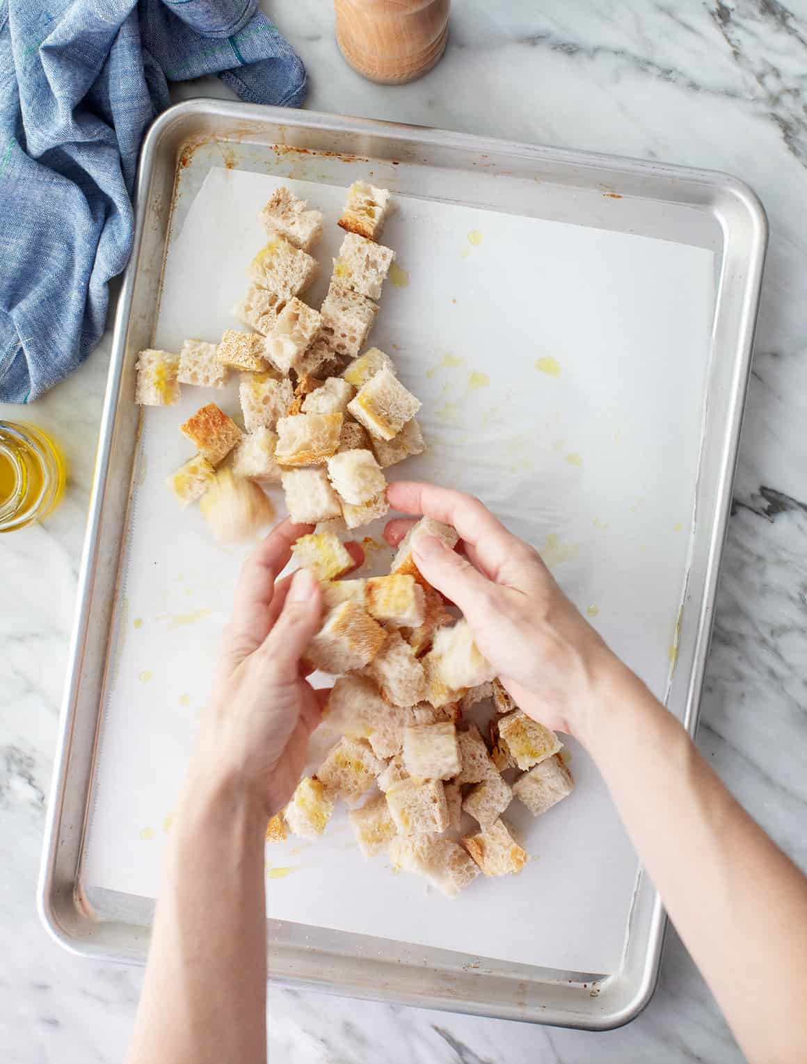 Homemade Croutons {Simple Baking Method} - FeelGoodFoodie