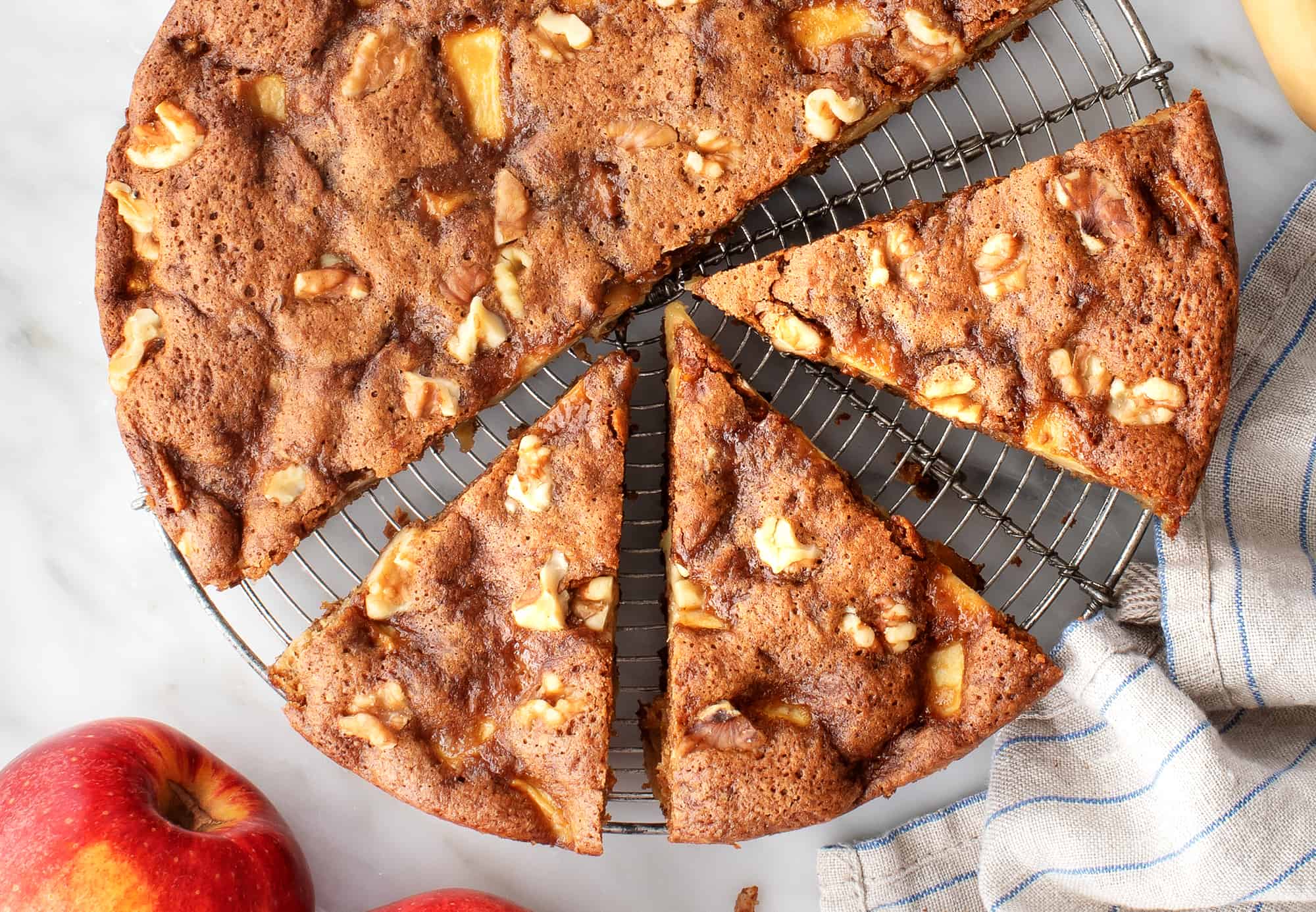 Easy apple cake recipe