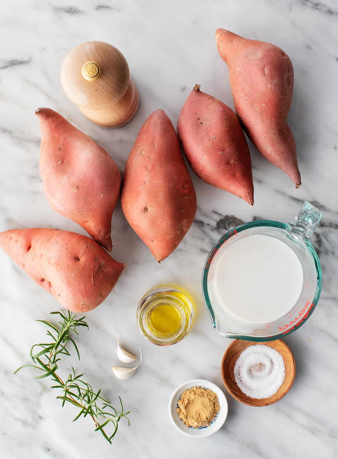 Healthy mashed sweet potatoes ingredients