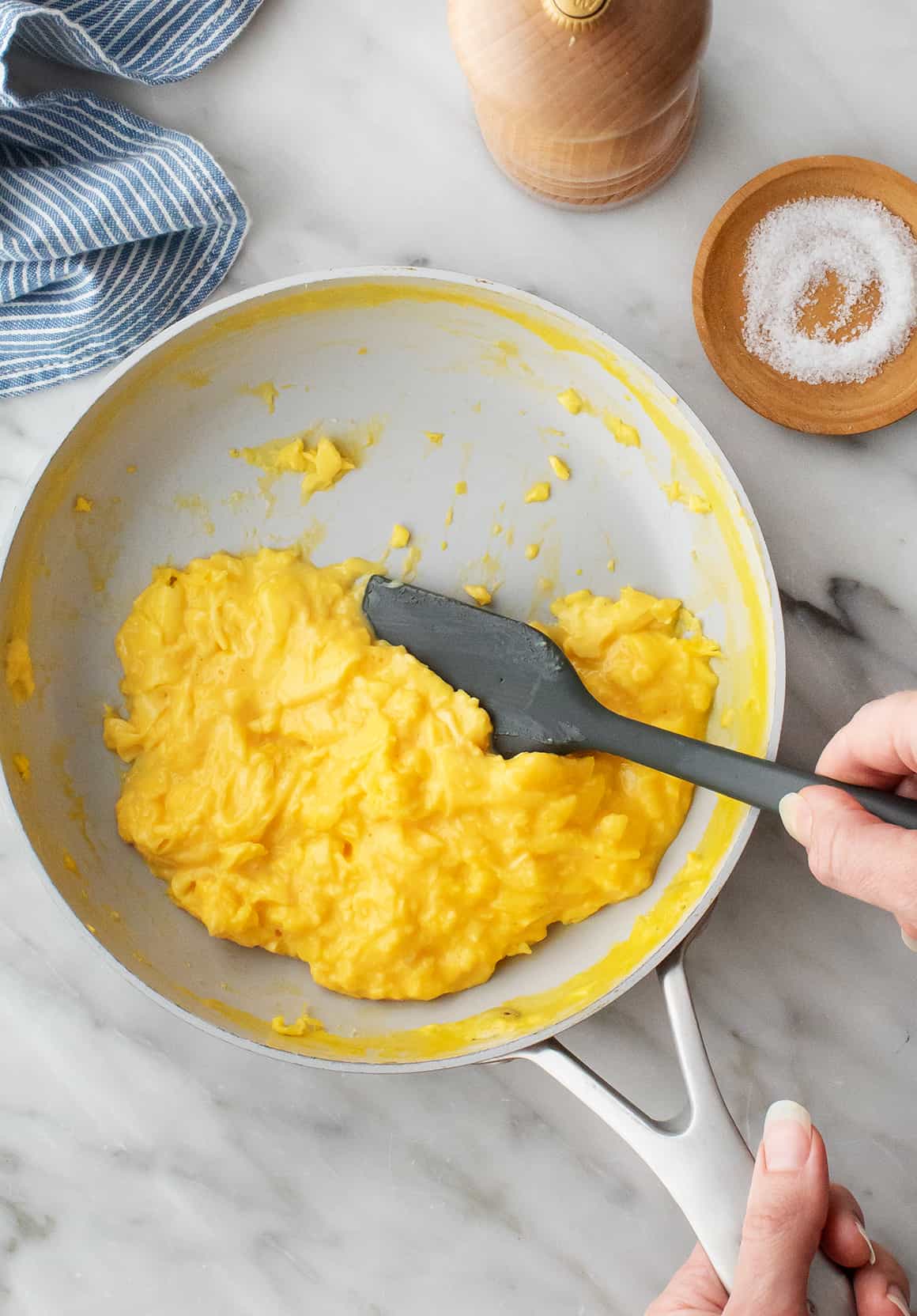 Soft and Creamy Scrambled Eggs