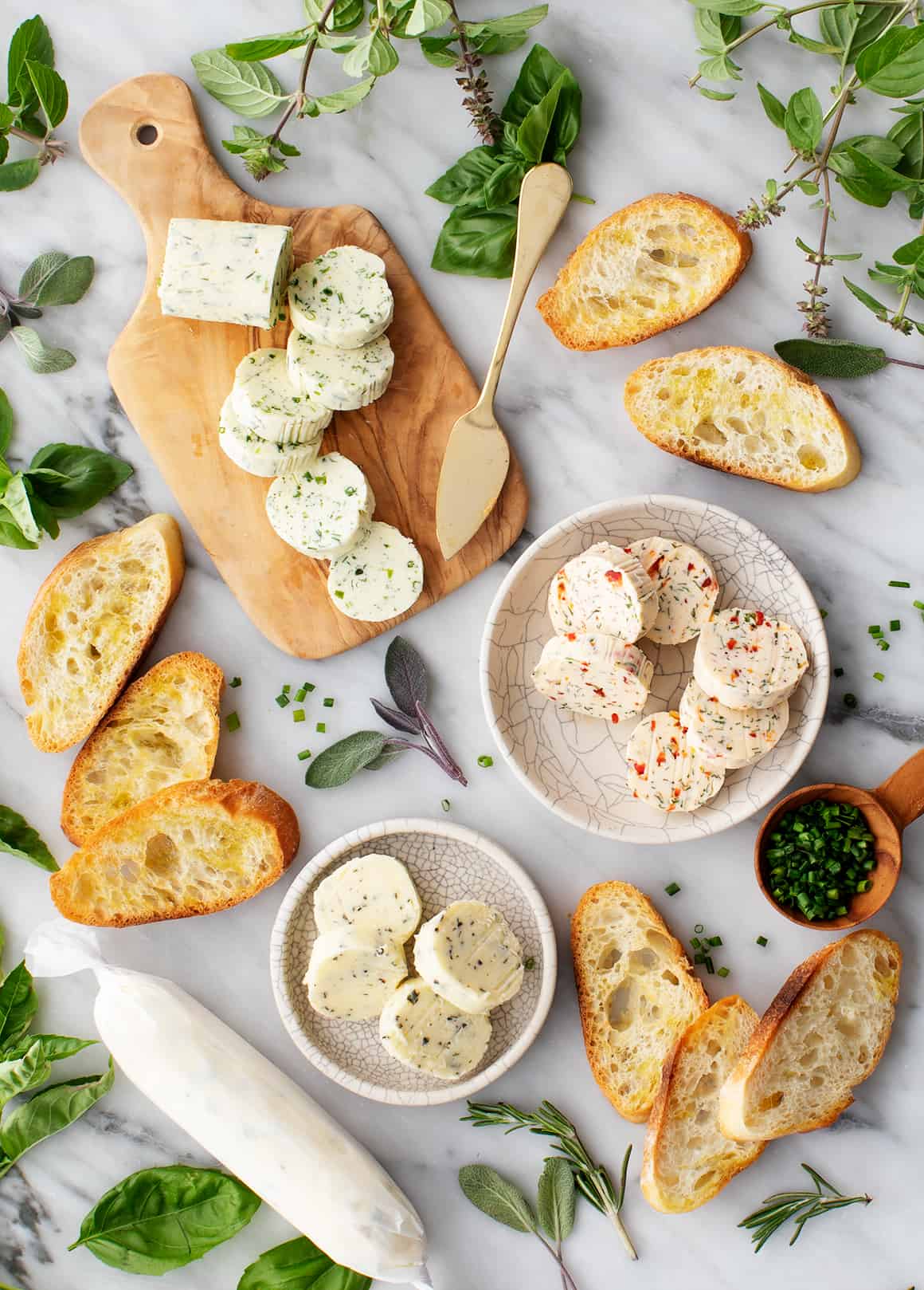 Herb compound butter with baguette