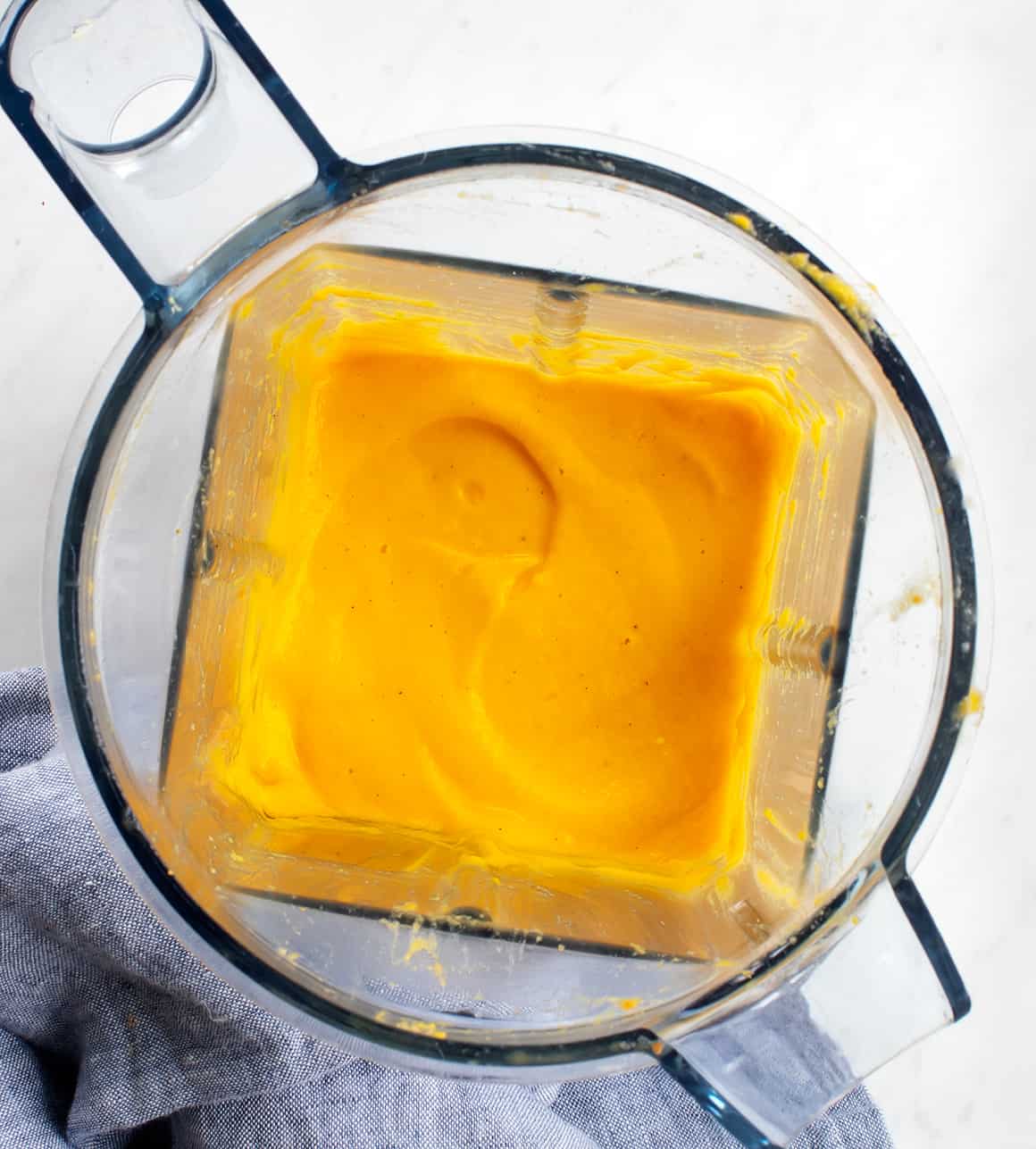Carrot ginger dressing in a blender