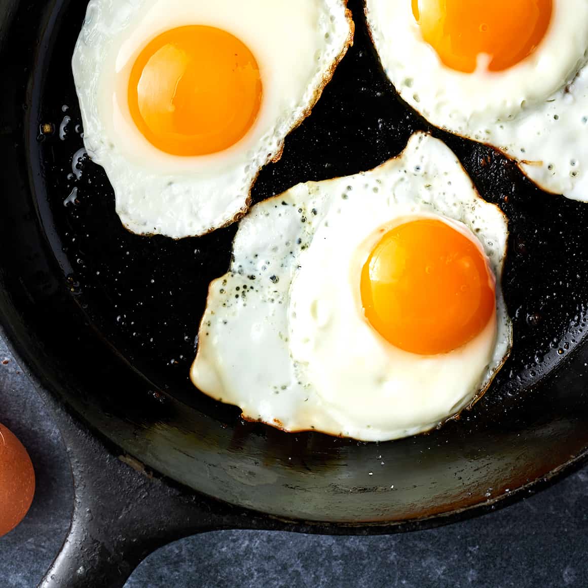 How to Fry an Egg in a Cast Iron Skillet