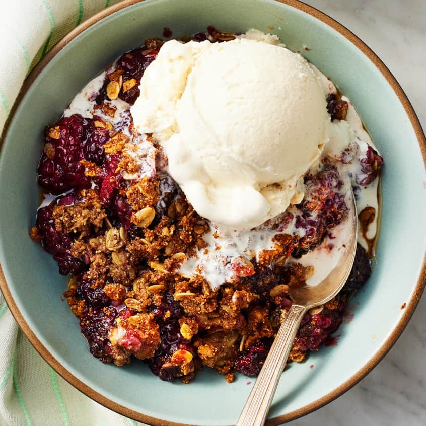 Blackberry Crisp Recipe - Love and Lemons