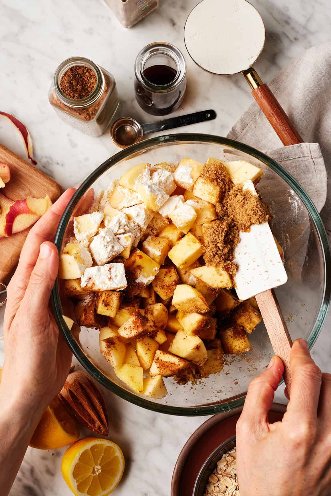 Mix the apples with the brown sugar, spices and flour in a large bowl.