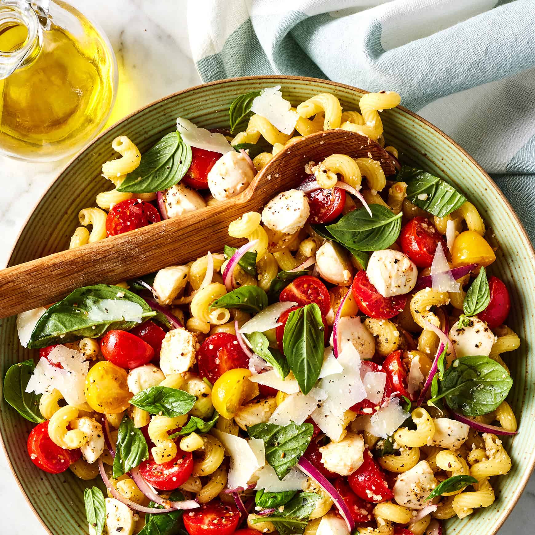 Caprese pasta salad