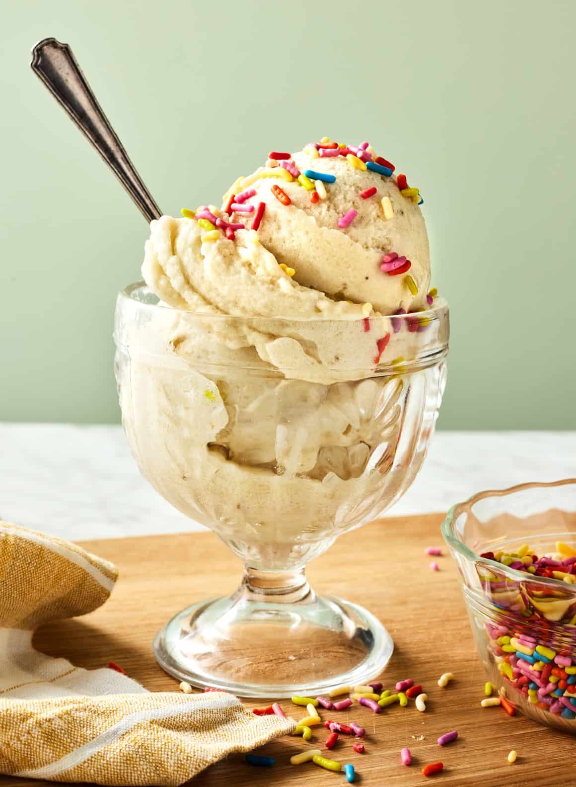 frozen banana ice cream no-bake summer easy healthy vegan one ingredient kids