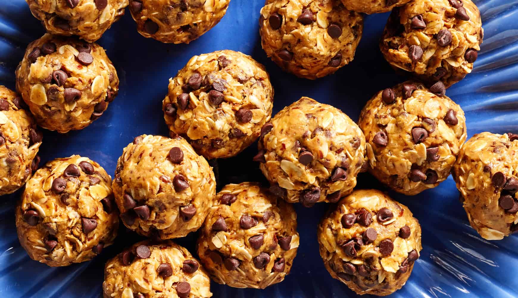 These easy no-bake protein balls are my go-to healthy snack (just 7 ingredients!)