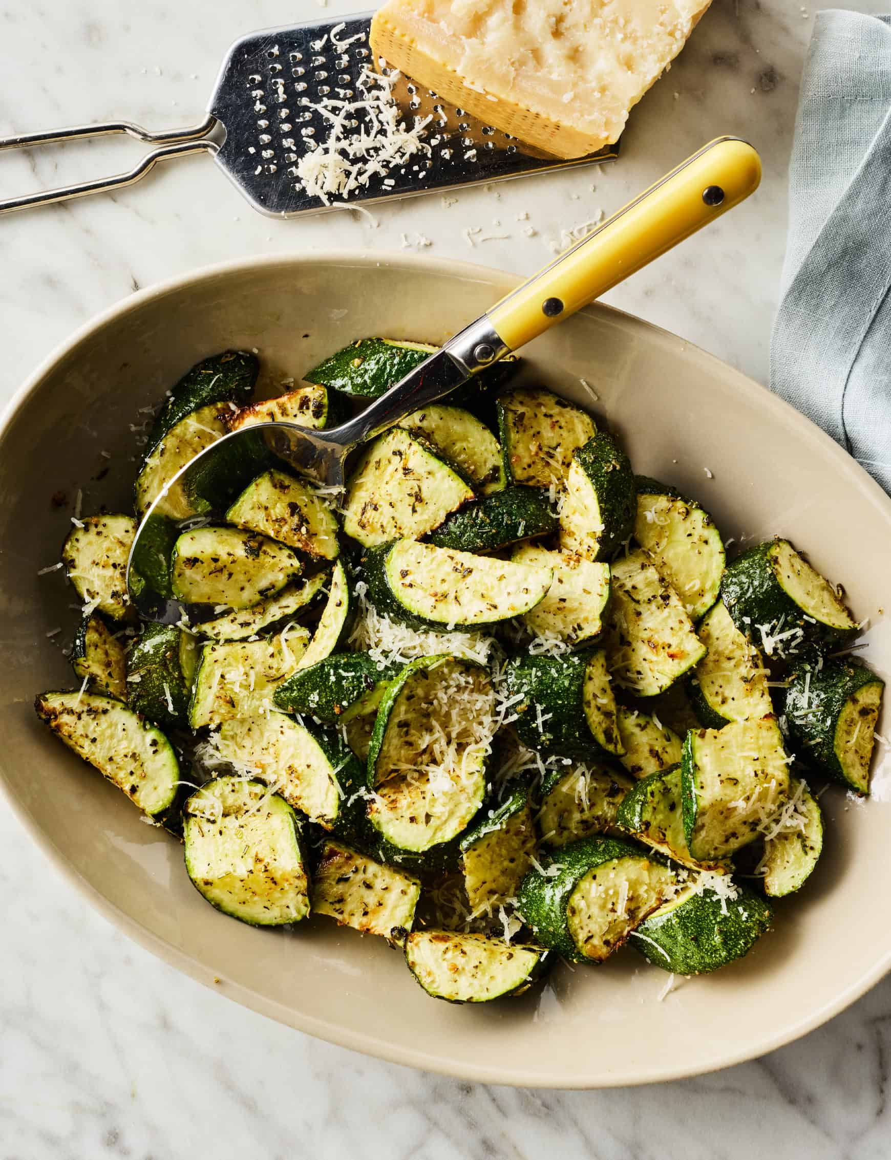 Air fryer zucchini