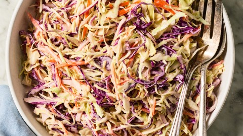 Easy Creamy Coleslaw Recipe