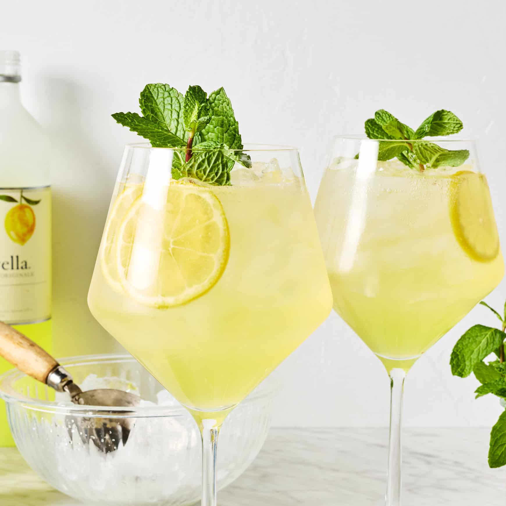 Limoncello spritz recipe